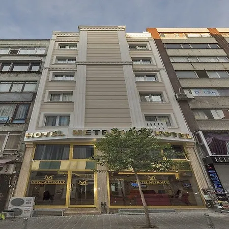 Metrolux ホテル 5*